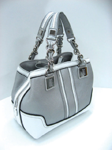 핸드백 「닥스」, 빛나는 성공 비결은 4380-Image