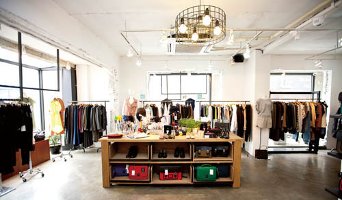 편집숍 종결자 ‘프론트로우’ 주목 3-Image