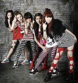 패션은 다리에서! 레깅스 열풍~ 1671-Image