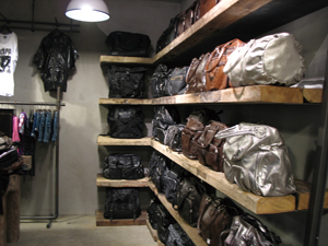 질주하는 진 「버커루」인기비결은? 5334-Image