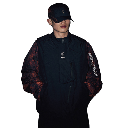 유스 강자 ‘엄브로’ 1300억을! <BR> 풋볼 헤리티지 집중… 컬래버레이션 강화 1425-Image