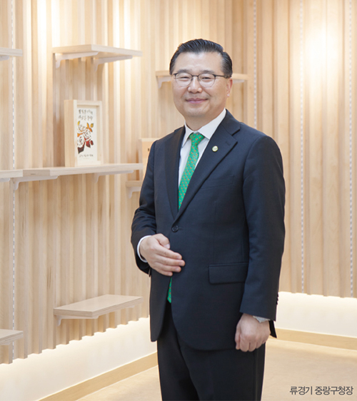 중랑구 패션 뉴BIZ, 공동 브랜드 ‘포플’<br>2022년 스마트앵커 완공… 국내 봉제산업 모델 제시 495-Image