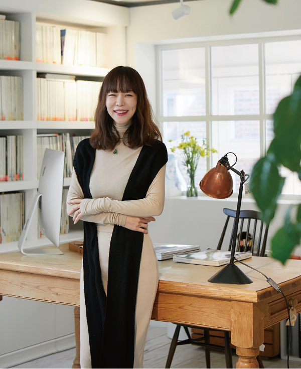 김민정 l 인투 크리에이티브컴퍼니 대표<br> 패션 ~ 뷰티, 올라운드 플레이 3-Image