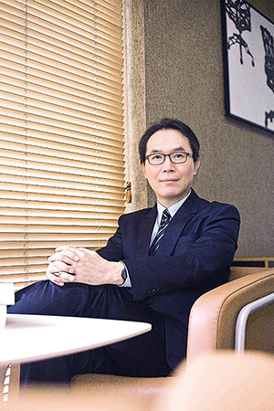 [알쓸패잡] 정상길 l KFMI 대표 <BR> 경험에 기반을 둔 패션브랜딩 (2) 3-Image