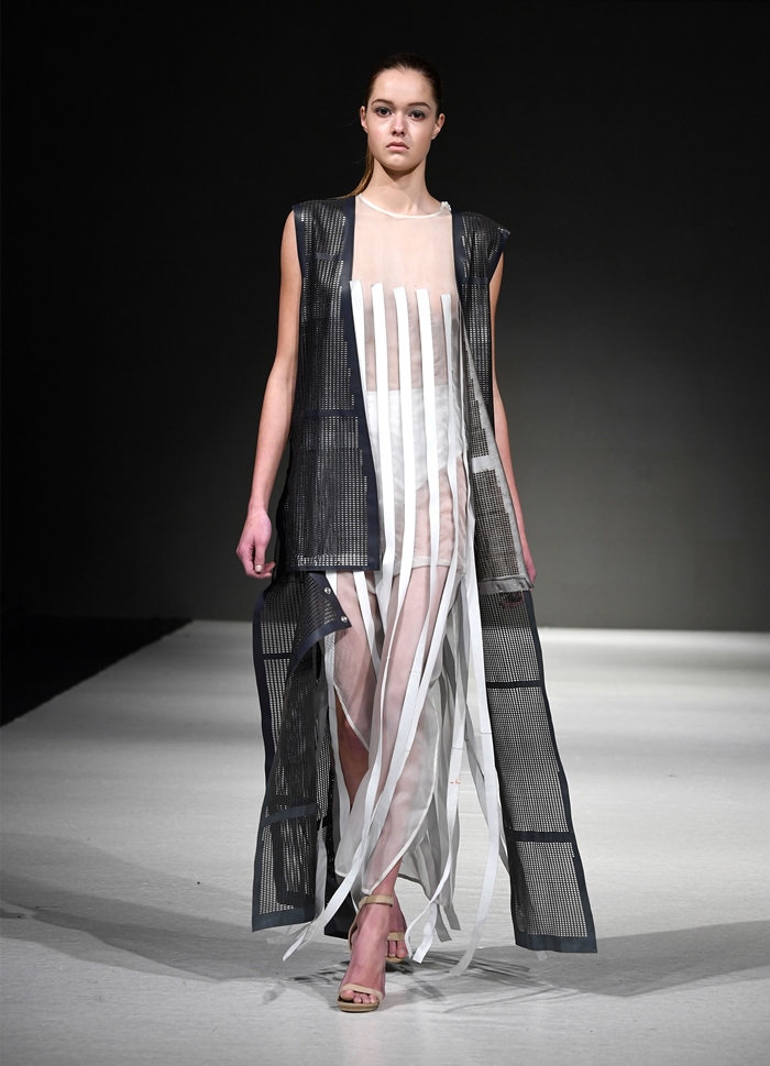 [VFW*DDPF] AUS 「앨리호워드」 유니크한 그리드 패션 선봬 1931-Image