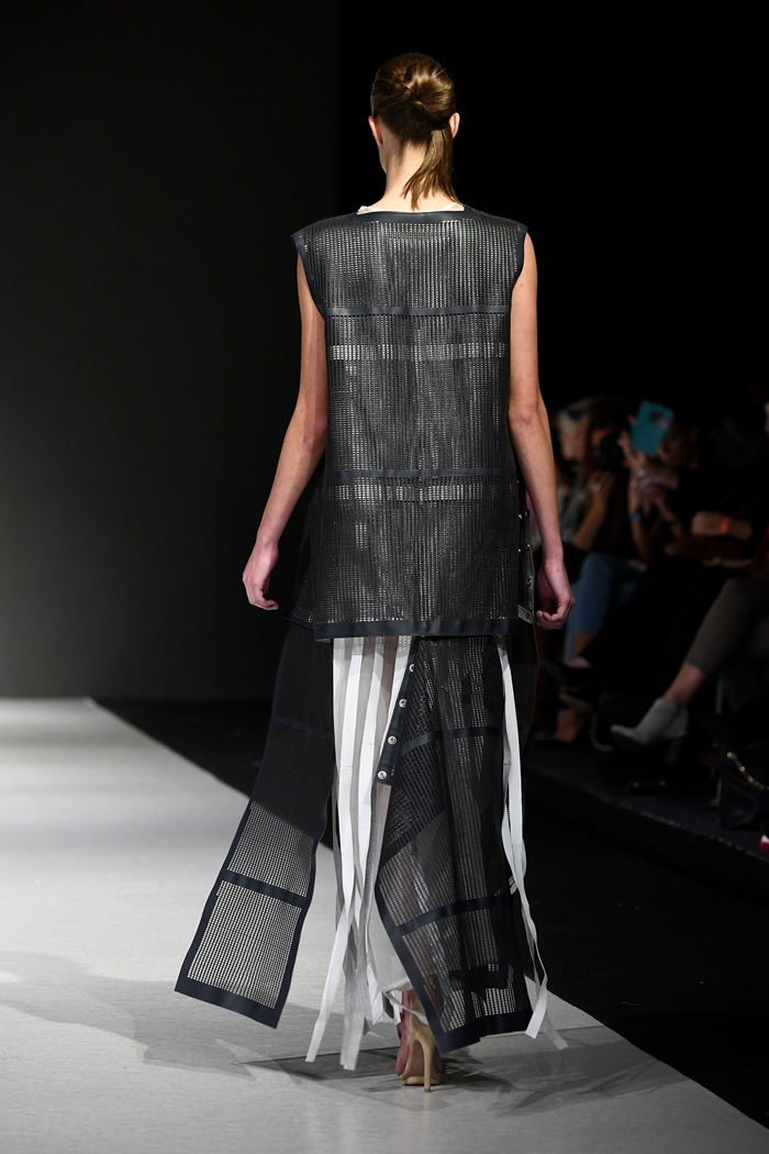 [VFW*DDPF] AUS 「앨리호워드」 유니크한 그리드 패션 선봬 2093-Image