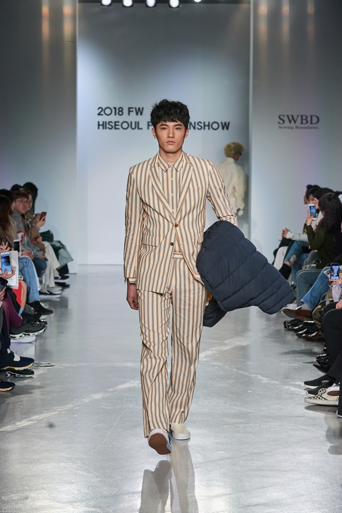 [HiSS*DDPF] 하동호, 등대 그래픽 돋보인 「소윙바운더리스」 2399-Image