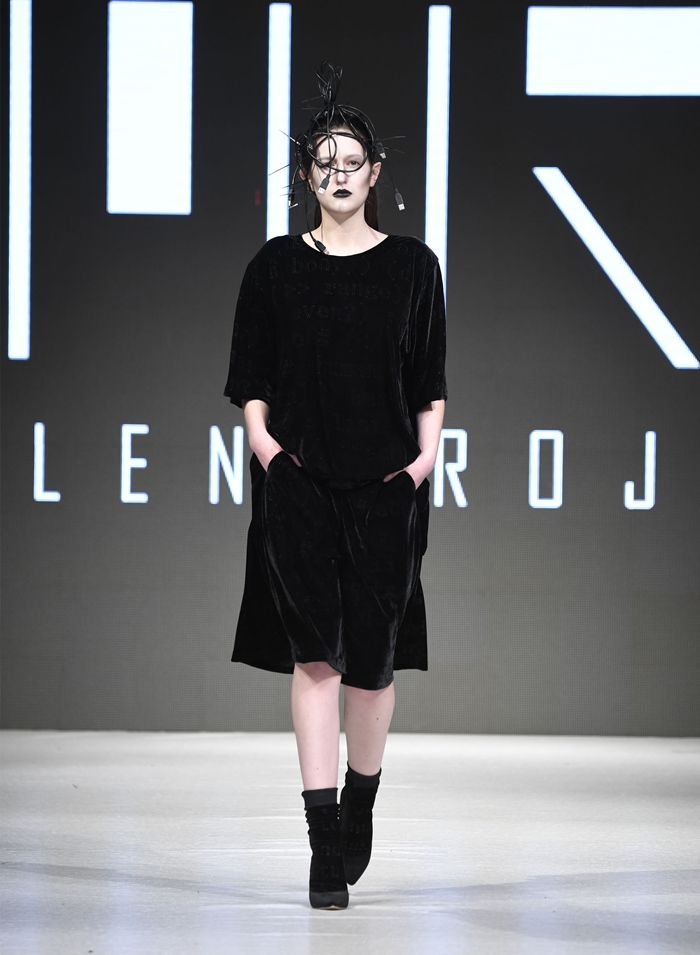 [VFW*DDPF] ITA 「밀레나로하스」 비문명화된 인간 사회?! 2553-Image