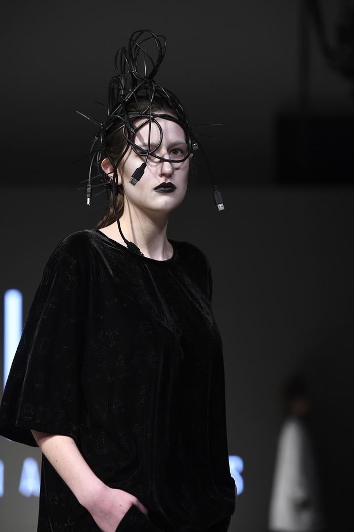 [VFW*DDPF] ITA 「밀레나로하스」 비문명화된 인간 사회?! 2634-Image