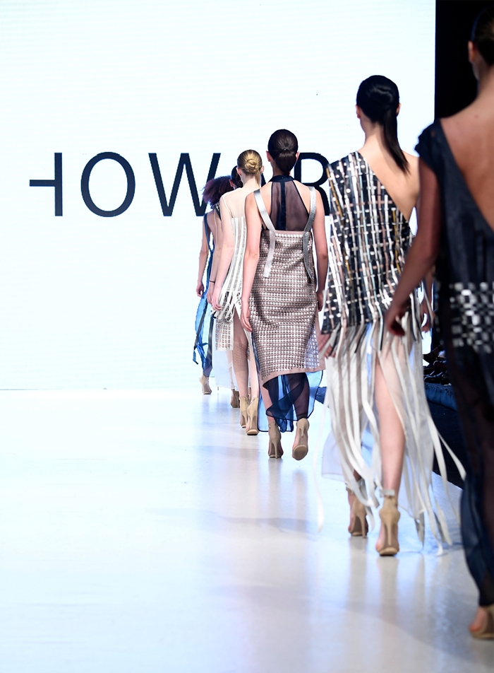 [VFW*DDPF] AUS 「앨리호워드」 유니크한 그리드 패션 선봬 4517-Image