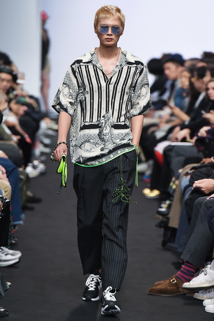 [SFW*DDPF] 한현민, 「뮌」의 ‘낯설게 하기’란? 4523-Image
