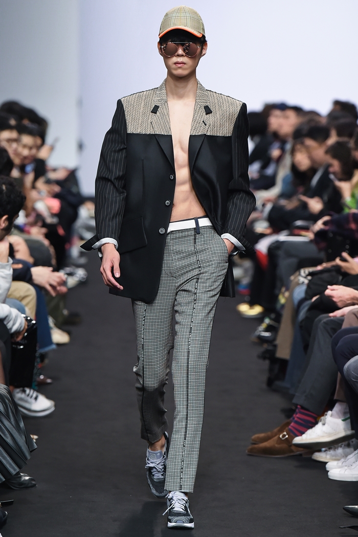 [SFW*DDPF] 한현민, 「뮌」의 ‘낯설게 하기’란? 4843-Image