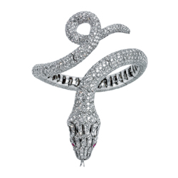 명품 브랜드 ‘대중화’ 시대<br>3조원 하이엔드 마켓 2라운드! 11179-Image