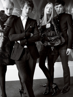 명품 브랜드 ‘대중화’ 시대<br>3조원 하이엔드 마켓 2라운드! 1613-Image