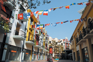 뉴옌사 vs 폭스타운 ‘쇼핑 메카’로 10208-Image