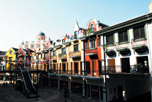 뉴옌사 vs 폭스타운 ‘쇼핑 메카’로 5196-Image