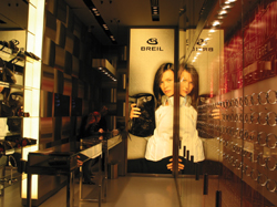 「Breil」, 伊 시계 마켓에 회오리 바람? 76-Image