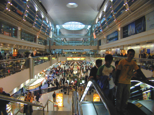 면세점, 패션 유통 ‘숨은 진주’로! 2396-Image