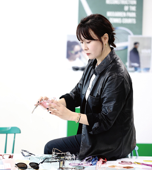 토종 아이웨어 ‘베디베로’ 글로벌로 점프<BR> 세컨 브랜드 VDVR 론칭... 온·오프 라인 확장 199-Image