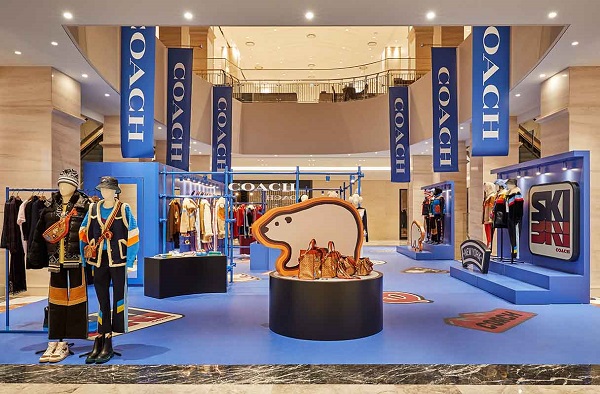 '코치 (COACH)', 스키 컬렉션 팝업오픈 기념, <br>쇼미 10 ‘소코도모’, ‘카키’ 초청해 화제 436-Image