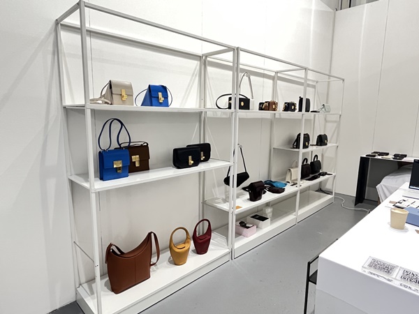 루이까또즈 X 유돈초이, ‘화이트 밀라노’ 부스 진행 731-Image