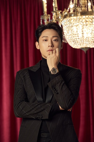 럭셔리 워치 '위블로' 이도현 홀리데이 화보 공개 709-Image