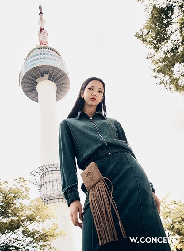 W컨셉, 10가지 테마의 가상 인간 로지 화보 공개 1081-Image