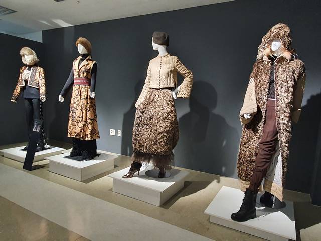 스토리와 감동 담은 '김동순 패션 50주년 특별전' 열려 1484-Image