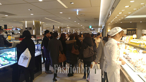 롯데 본점 식품관 리뉴얼 반응은? 343-Image