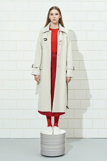 「포스트커밍스텝」 '에크루 블랭킷 코트' 히트 예감 552-Image