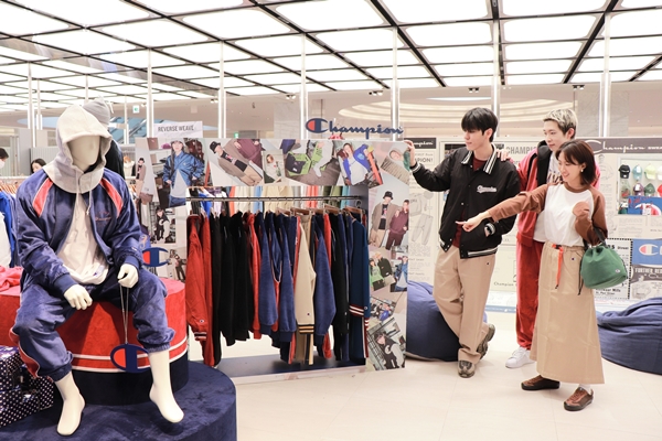 챔피온, 현대 판교서 레트로 콘셉트 팝업 전개 3-Image