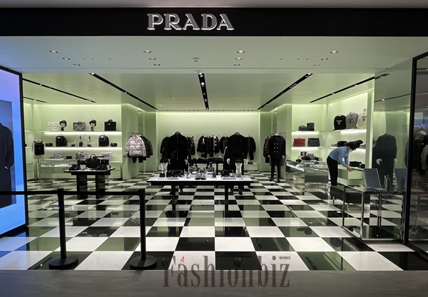 [포토] 갤러리아 남성층 변신 '럭셔리 맨즈'로 1401-Image