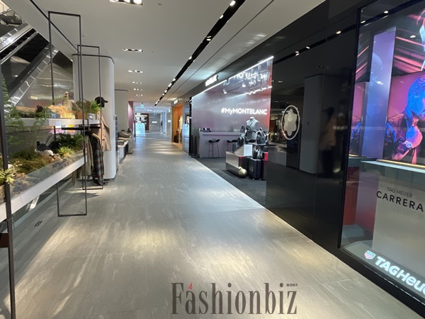 [포토] 갤러리아 남성층 변신 '럭셔리 맨즈'로 869-Image