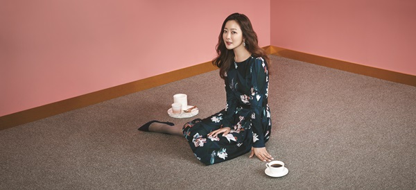 「조이너스」 ‘김희선 플로럴 원피스 ‘ 완판 행진 504-Image