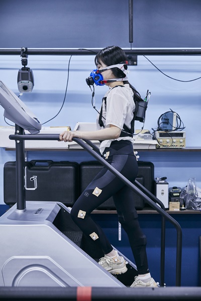 코오롱스포츠, 카이스트와 아웃도어용 레깅스 개발 808-Image