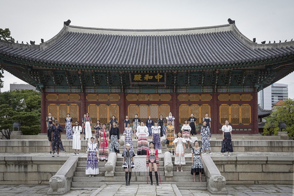 22 S/S 서울패션위크, 디지털 패션쇼 7일 팡파르 3-Image