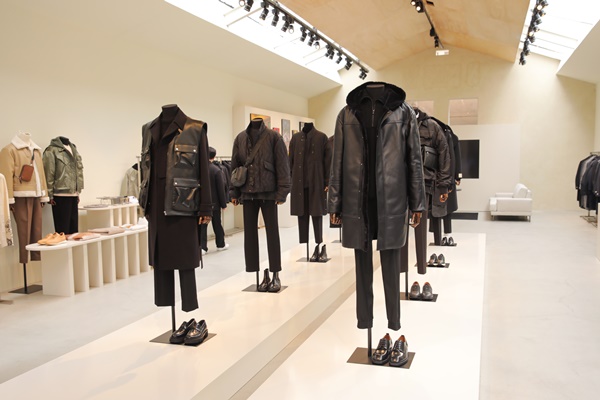 남성복 강자 파스토조, F/W '가넷옴므' 론칭 3-Image