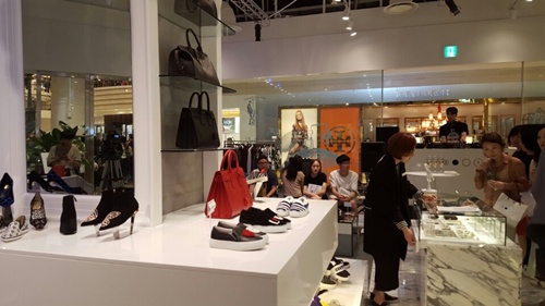 편집숍 '쿤' AK 분당점 1층에 오픈 601-Image