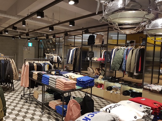 ‘원더플레이스’ 명동 플래그십 스토어 그랜드 오픈! 3480-Image