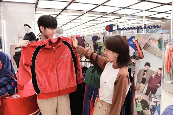 챔피온, 현대 판교서 레트로 콘셉트 팝업 전개 1065-Image