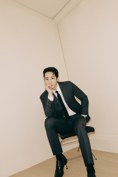 파렌하이트, 대표 아이템 '루키 슈트' 판매 주력 1200-Image