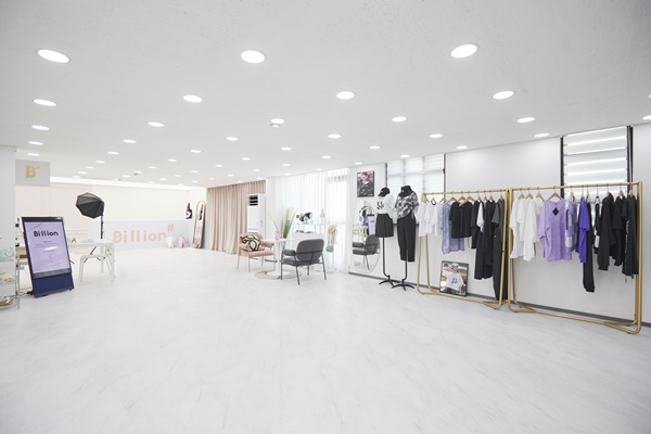 김금주 대표, 라이브커머스 플랫폼 '빌리언샵' 론칭 1079-Image