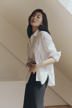 세정, 온라인 전용 여성복 '올리비아비' 론칭 753-Image
