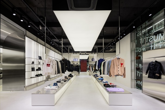 이커머스 머스트잇, 압구정 '오프라인'으로 입성 3-Image