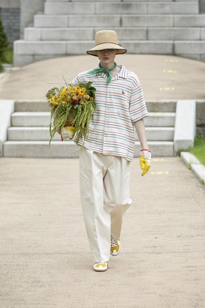 22 S/S 서울패션위크, 디지털 패션쇼 7일 팡파르 1075-Image
