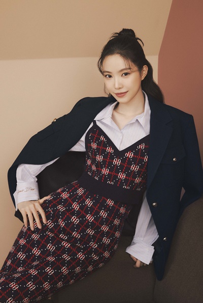 제이제이지고트, 손나은과 #OOTD 가을 캠페인 1170-Image