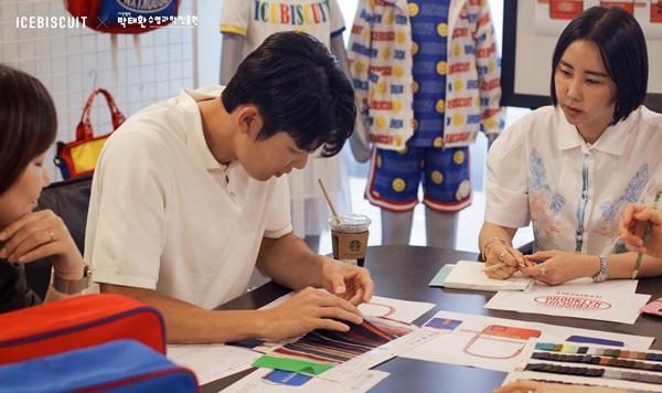 더캐리 아이스비스킷, 박태환 선수와 가방 컬래버 1610-Image