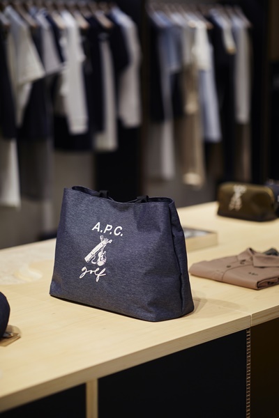 아페쎄골프, 신강 오픈 첫날 '역대 최고 매출' 기록 1495-Image