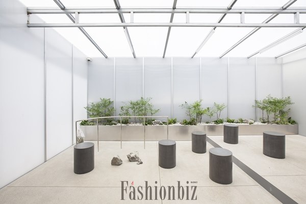 온라인 핸드백 '오소이' 플래그십 리뉴얼 오픈 771-Image