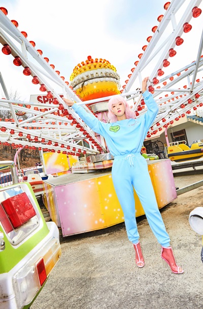 반에이크, 패션 크리에이터 ‘챌미’와 협업 700-Image